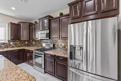 14901 W Dreyfus Street, Surprise, AZ 85379 - Photo 15
