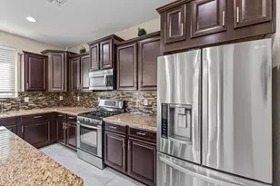 14901 W Dreyfus St, Surprise, AZ 85379 - Photo 15