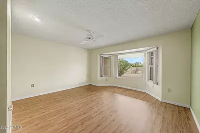 9433 W Hutton Drive, Sun City, AZ 85351 - Photo 17