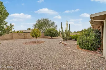 9433 W Hutton Drive, Sun City, AZ 85351 - Photo 39