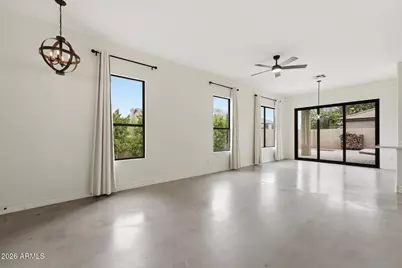26428 N 42nd Place, Phoenix, AZ 85050 - Photo 3
