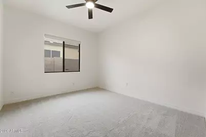 26428 N 42nd Place, Phoenix, AZ 85050 - Photo 17