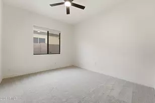 26428 North 42nd Pl, Phoenix, AZ 85050 - Photo 17
