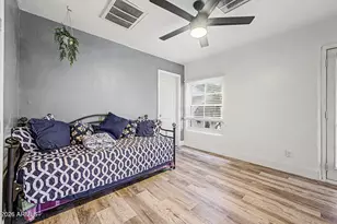 2429 W Morten Ave, Phoenix, AZ 85021 - Photo 15