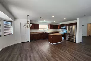 42065 W Hillman Dr, Maricopa, AZ 85138 - Photo 5