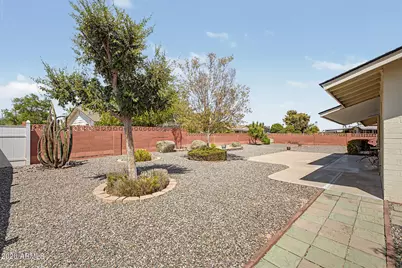 10240 W Camden Avenue, Sun City, AZ 85351 - Photo 21