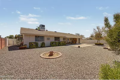 10240 W Camden Avenue, Sun City, AZ 85351 - Photo 23