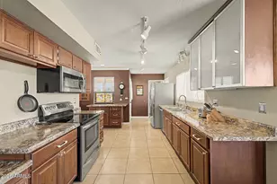 10240 W Camden Ave, Sun City, AZ 85351 - Photo 5