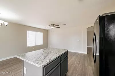 8152 N 88th Lane, Peoria, AZ 85345 - Photo 9