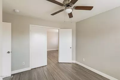 8152 N 88th Lane, Peoria, AZ 85345 - Photo 11