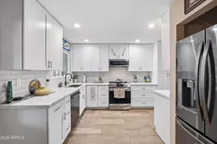 12622 W Rampart Dr, Sun City West, AZ 85375 - Photo 11