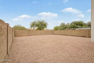 18654 N 39th St, Phoenix, AZ 85050 - Photo 31