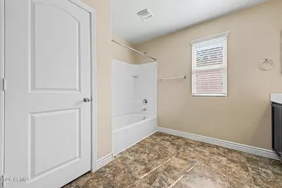 7829 W Pike Place, Phoenix, AZ 85035 - Photo 15