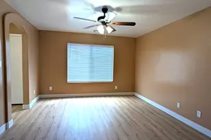 13216 W Mauna Loa Ln, Surprise, AZ 85379 - Photo 15