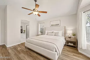 13330 W Caribbean Ln, Surprise, AZ 85379 - Photo 11