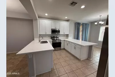 885 E Cherry Hills Drive, Chandler, AZ 85249 - Photo 13