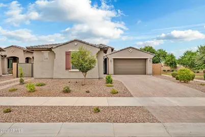 14338 W Redfield Road, Surprise, AZ 85379 - Photo 3