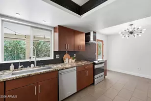 933 E Leeward Ln, Tempe, AZ 85283 - Photo 11