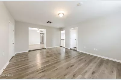 3116 W Villa Rita Drive, Phoenix, AZ 85053 - Photo 13