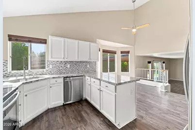 181 S Tiago Drive, Gilbert, AZ 85233 - Photo 9