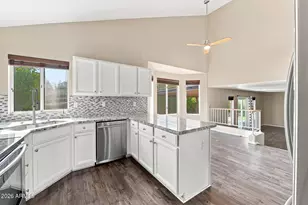 181 S Tiago Dr, Gilbert, AZ 85233 - Photo 9