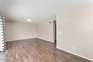 181 S Tiago Dr, Gilbert, AZ 85233 - Photo 11