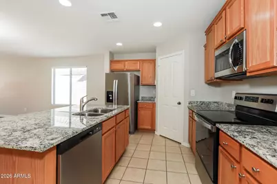 1069 W Desert Hills Drive, San Tan Valley, AZ 85143 - Photo 7