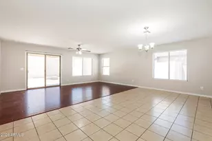 1069 W Desert Hills Dr, San Tan Valley, AZ 85143 - Photo 5