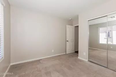 1069 W Desert Hills Drive, San Tan Valley, AZ 85143 - Photo 15