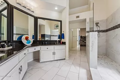 4637 W Misty Willow Lane, Glendale, AZ 85310 - Photo 15