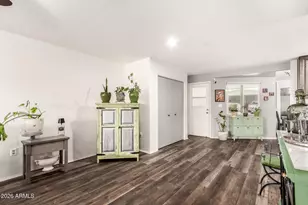 10864 W Santa Fe Dr, Sun City, AZ 85351 - Photo 7
