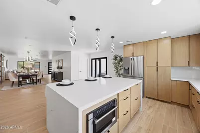 8401 E Avalon Drive, Scottsdale, AZ 85251 - Photo 11