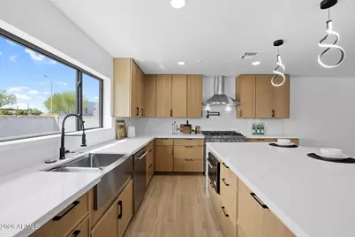 8401 E Avalon Drive, Scottsdale, AZ 85251 - Photo 11