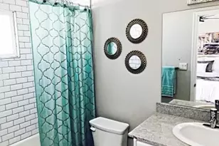 3011 N 38th St, Phoenix, AZ 85018 - Photo 11