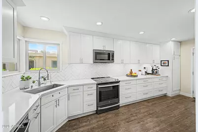 25244 S Berry Brook Drive, Sun Lakes, AZ 85248 - Photo 17