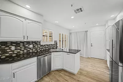 8300 E Via De Ventura Boulevard #1002, Scottsdale, AZ 85258 - Photo 17