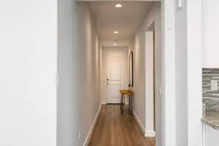 2334 E Levi Dr, Phoenix, AZ 85040 - Photo 3