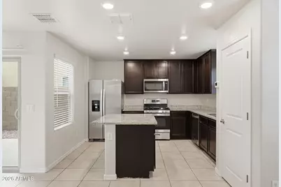3921 S 82nd Drive, Phoenix, AZ 85043 - Photo 9