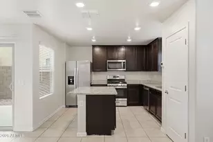 3921 S 82nd Dr, Phoenix, AZ 85043 - Photo 9