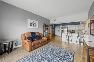 357 E Thomas Rd, Phoenix, AZ 85012 - Photo 3