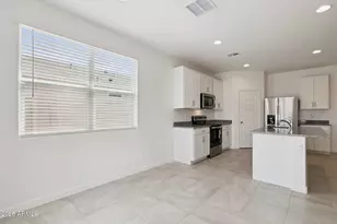 5537 E Darwin Dr, San Tan Valley, AZ 85140 - Photo 9