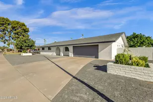 2325 E Encanto St, Mesa, AZ 85213 - Photo 3