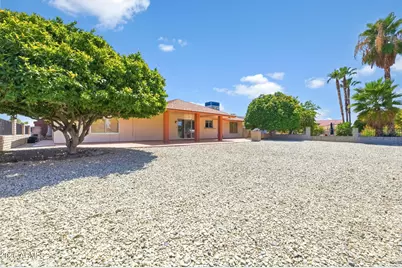 9810 W Lindgren Avenue, Sun City, AZ 85373 - Photo 31