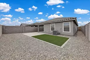 18565 N Foxtail Dr, Maricopa, AZ 85138 - Photo 19