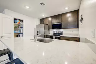 18565 N Foxtail Dr, Maricopa, AZ 85138 - Photo 9