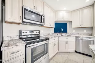 1536 E Meadow Ln, Phoenix, AZ 85022 - Photo 11
