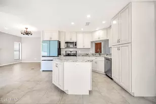 1536 E Meadow Ln, Phoenix, AZ 85022 - Photo 9