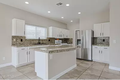15569 W Gelding Drive, Surprise, AZ 85379 - Photo 11