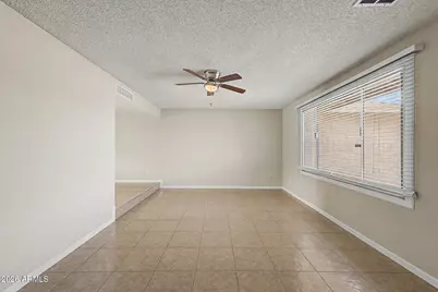 5220 N 68th Avenue, Glendale, AZ 85303 - Photo 7