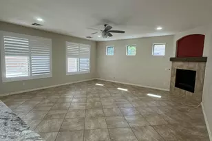 419 W Balsam Dr, Chandler, AZ 85248 - Photo 9